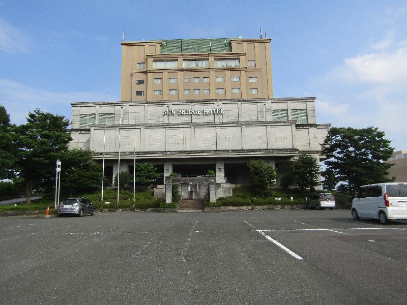 今津サンブリッジホテルの外観