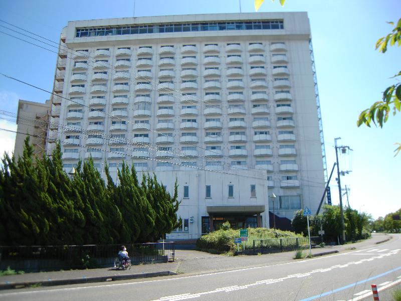 ホテル琵琶湖プラザの外観