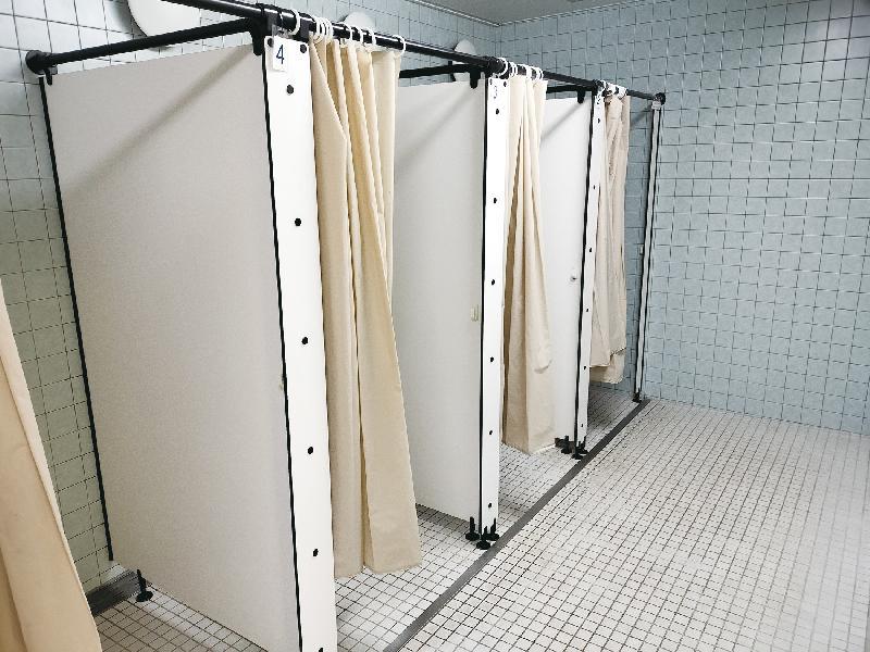 シャワー室