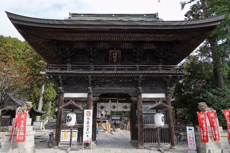日牟禮八幡宮